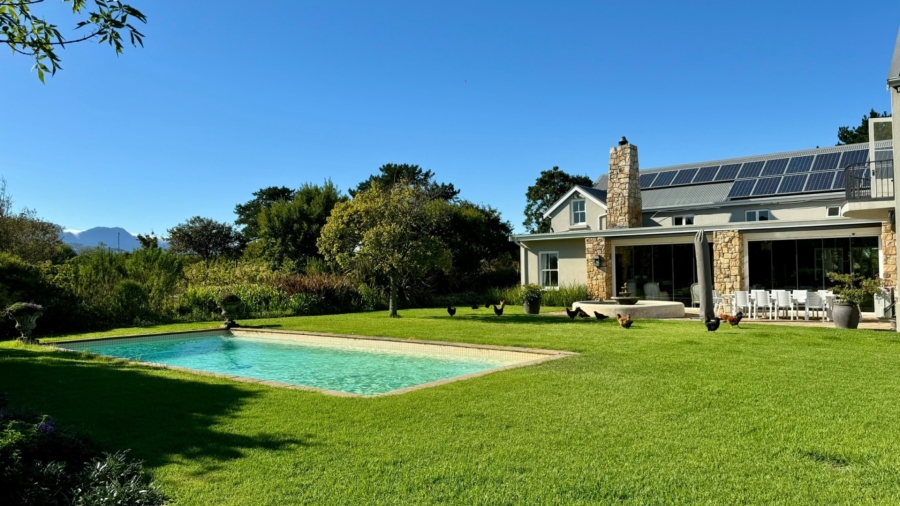 7 Bedroom Property for Sale in Stellenbosch Farms Western Cape